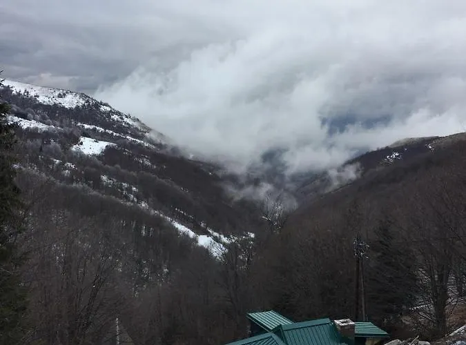 度假居 Weekendica